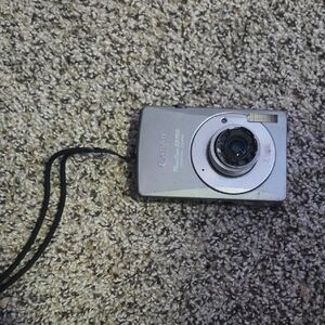 Canon Digital Camera - Silver